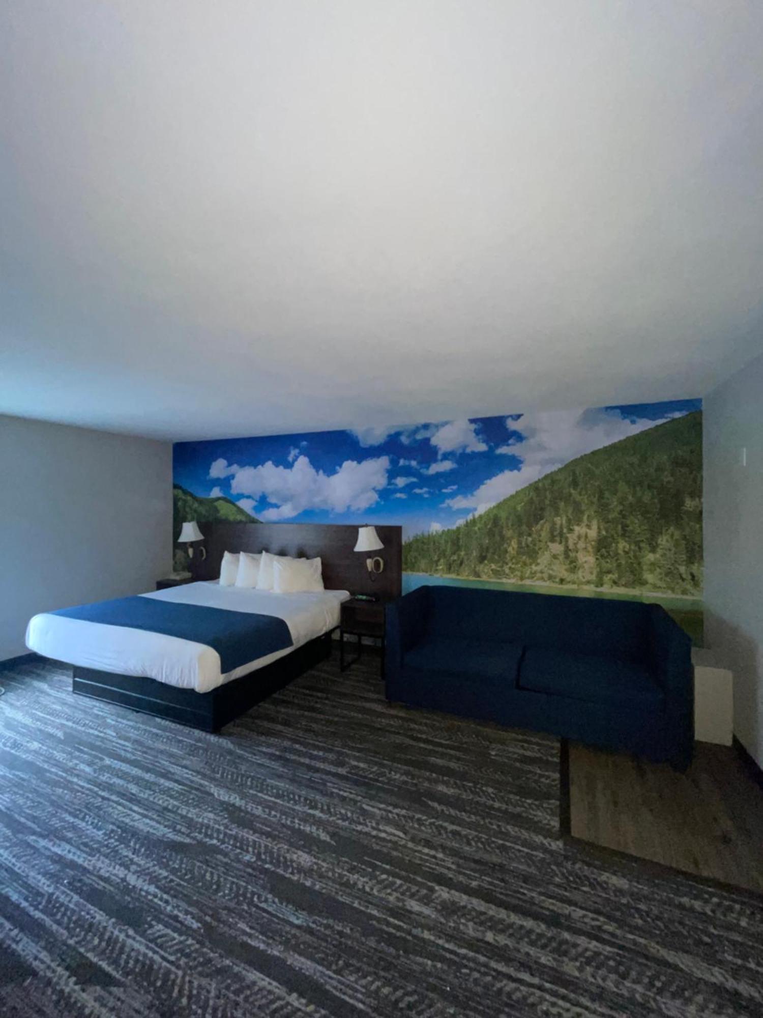 Готель Clarion Pointe-Dillard Near Blue Ridge Mountains Екстер'єр фото